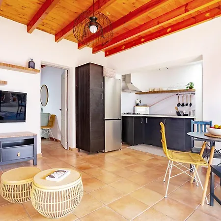 Casa Tagaide Apartment *